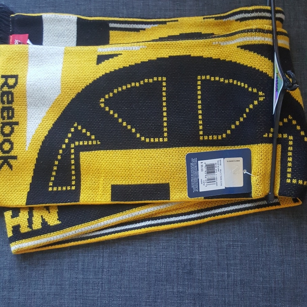 Bruins scarf